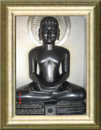 Devotional depiction of Munisuvrata Bhagwan within Jain cosmology