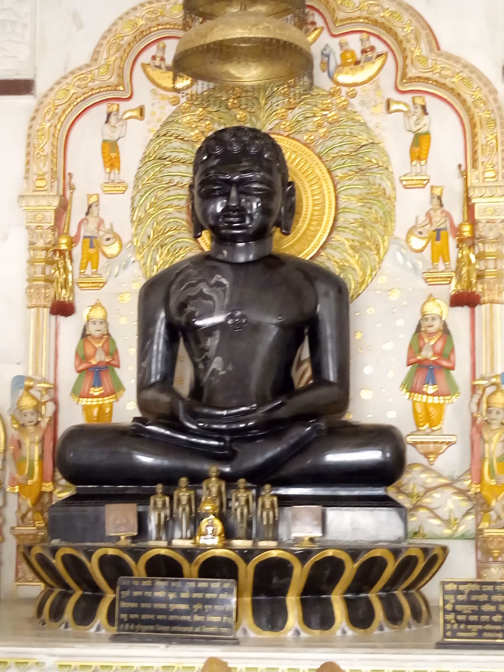 Shree Munisuvratnath Digambar Jain Mandir, Karala, Delhi